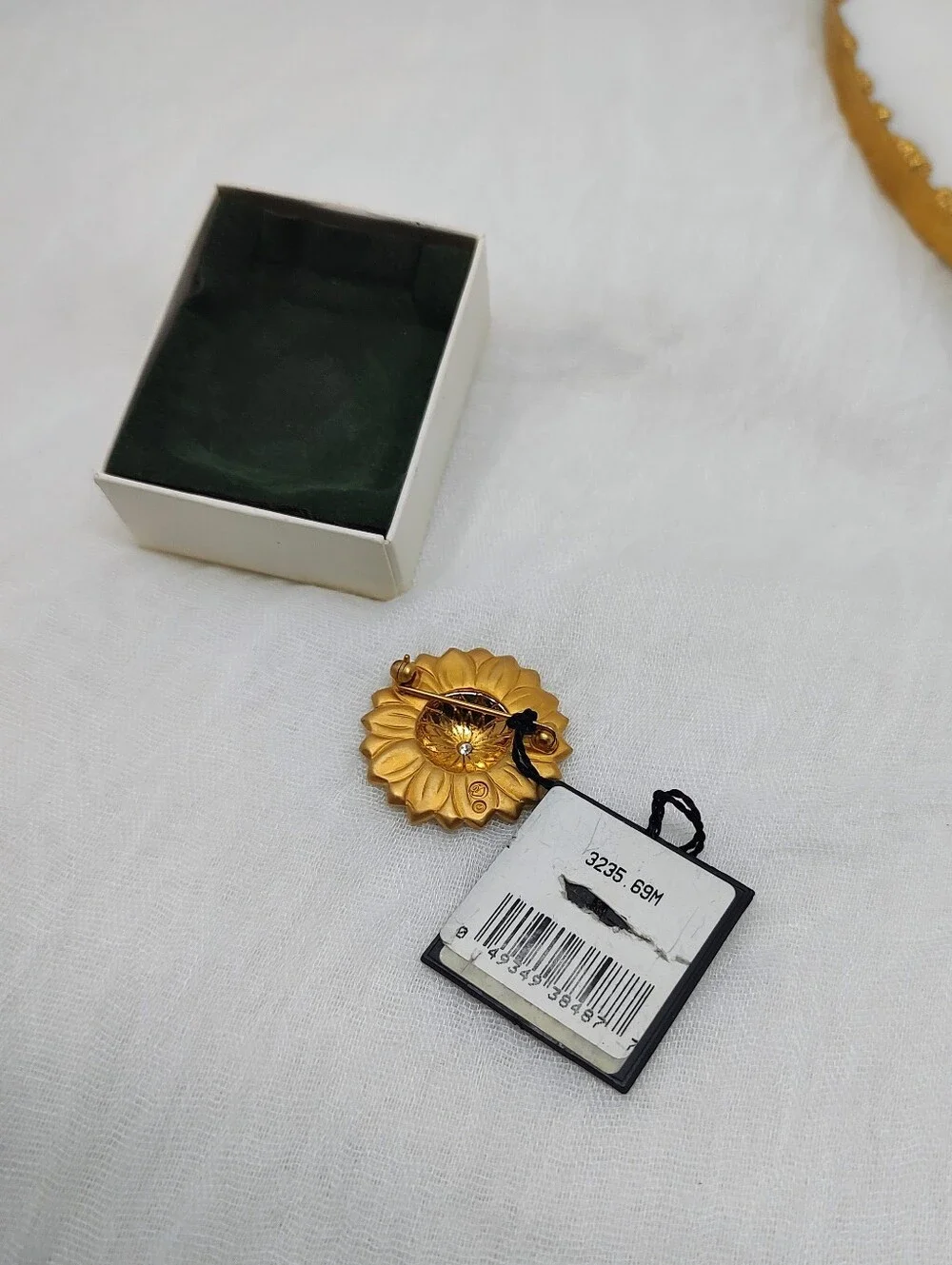 RARE VINTAGE Swarovski And Joan Rivers Collectible Sunflower Crystal Brooch Pin